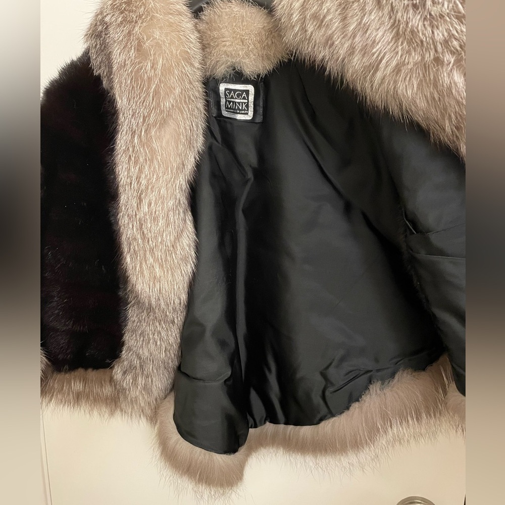 MINT cond GENUINE fully let out SAGA black MINK FUR cape with pastel FOX trim - Picture 4 of 10